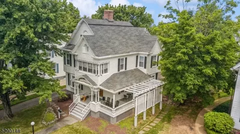 188 W High St, Somerville, NJ 08876