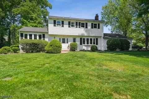 36 Eastbrook Rd, Parsippany-troy Hills Twp, NJ 07054