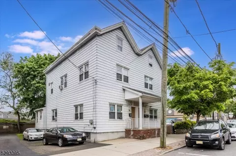 16 Church St, Haledon, NJ 07508