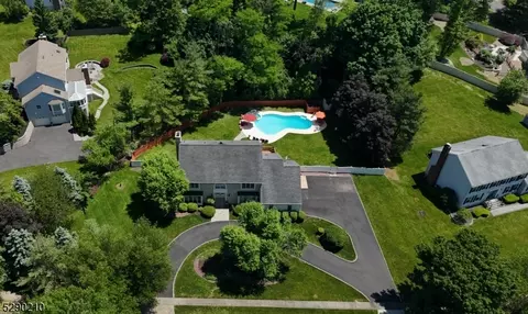 12 Asa St, Montville, NJ 07045
