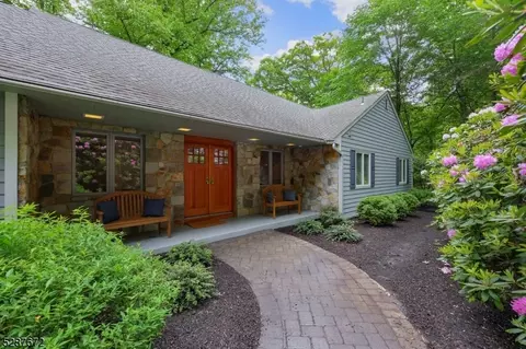 279 Old Army Rd, Bernards, NJ 07920