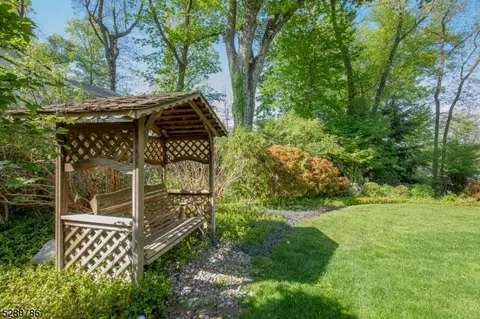31 Springbrook Rd, Morristown, NJ 07960 photo 47