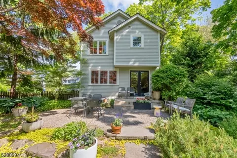 10 Prospect St, Mendham Boro, NJ 07945 photo 4