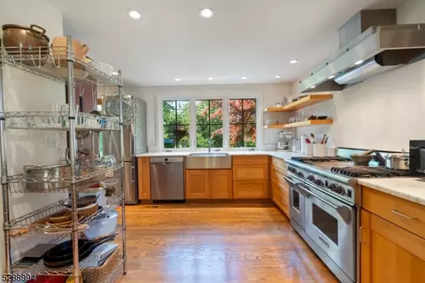 10 Prospect St, Mendham Boro, NJ 07945 photo 12