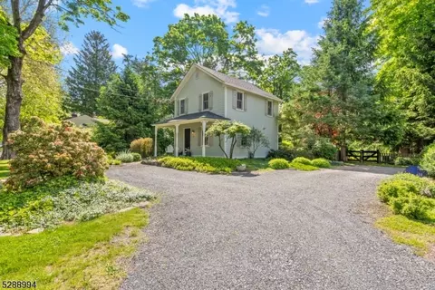 10 Prospect St, Mendham Boro, NJ 07945 photo 2