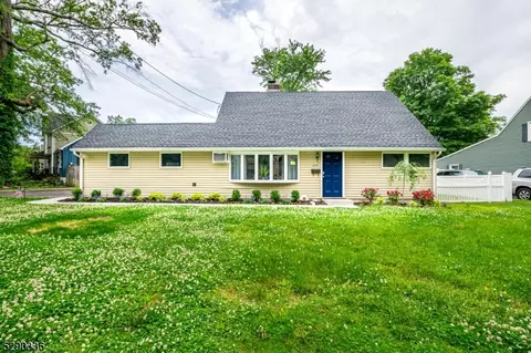1213 Briarcliff Dr, Rahway, NJ 07065