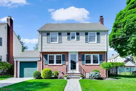 212 Columbus Ave, Hasbrouck Heights, NJ 07604