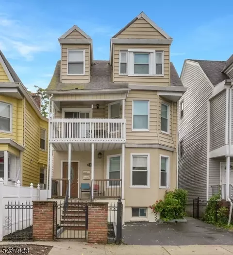 180 N 16th St, East Orange, NJ 07017