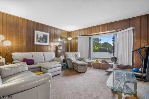 745 Valley Rd, Wayne, NJ 07470 photo 7