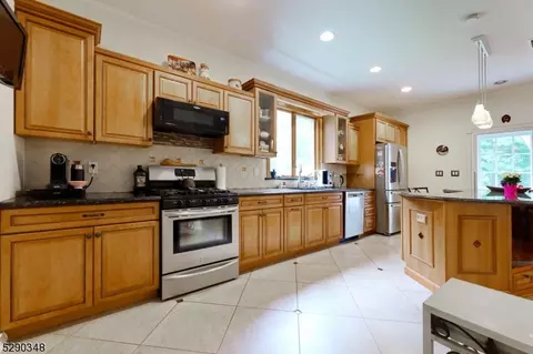 6 Oak Ter, Wanaque, NJ 07465 photo 13