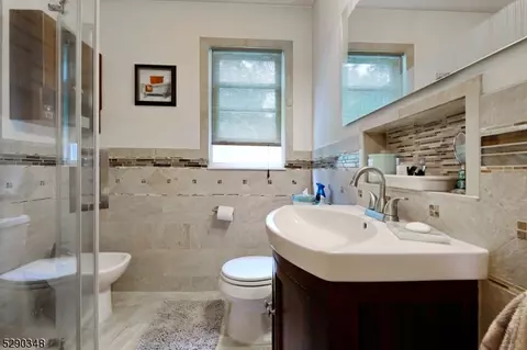 6 Oak Ter, Wanaque, NJ 07465 photo 16