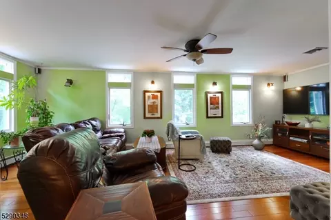 6 Oak Ter, Wanaque, NJ 07465 photo 10