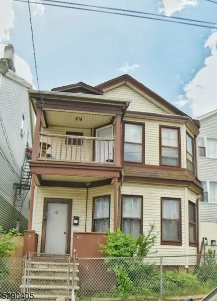 46 17th Ave, Paterson, NJ 07501