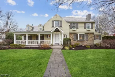46 Southern Slope Dr, Millburn, NJ 07041