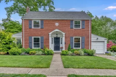 9 Argyle Rd, Montclair, NJ 07043