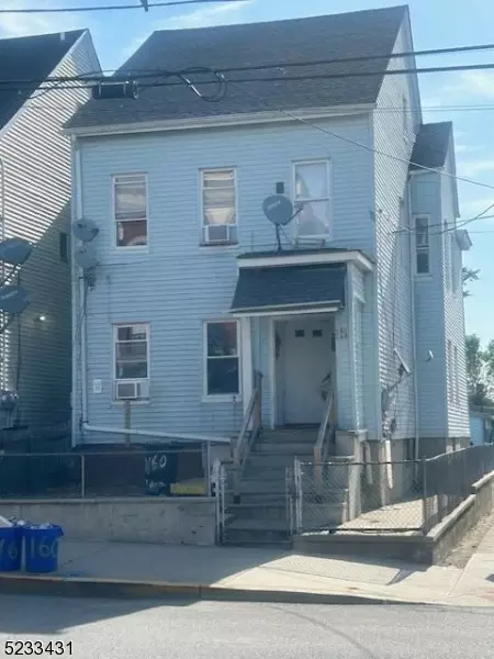 160 3rd St, Passaic, NJ 07055
