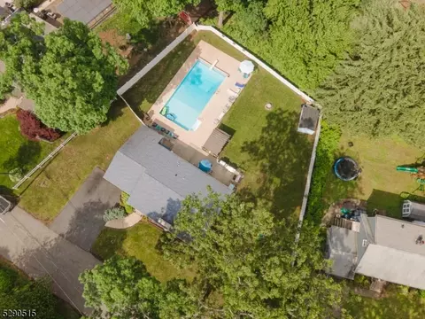 130 Doty Rd, Wanaque Boro, NJ 07420 photo 32