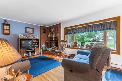 130 Doty Rd, Wanaque Boro, NJ 07420 photo 4