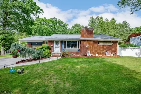 130 Doty Rd, Wanaque Boro, NJ 07420
