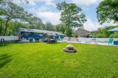 130 Doty Rd, Wanaque Boro, NJ 07420 photo 21