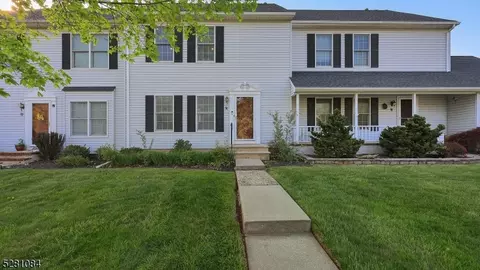 14 Kingswood Rd, Somerville, NJ 08876