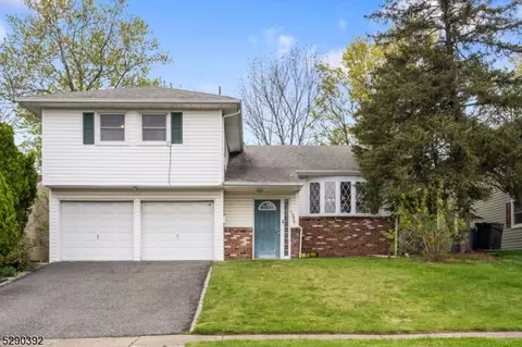 1356 Omara Dr, Union, NJ 07083
