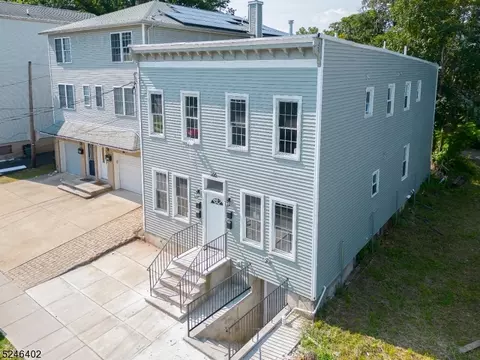 566 Mcchesney St, City Of Orange, NJ 07050