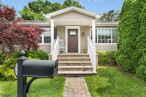 383 N 4th Ave, Hawthorne, NJ 07506