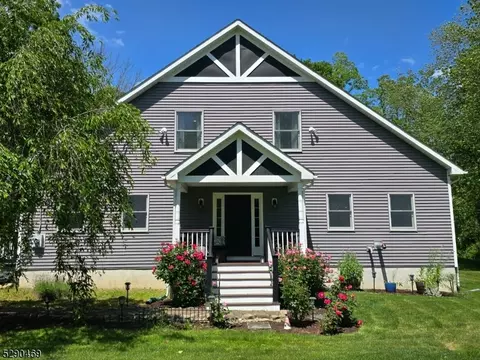 929 Swartswood Rd, Newton, NJ 07860