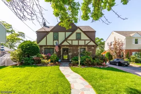 34 Carlton Pl, Rutherford, NJ 07070