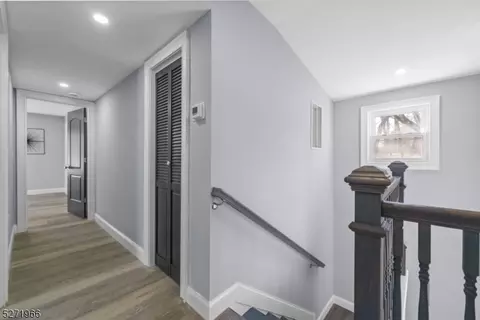 Entry Way - 839 Dixie, Plainfield, NJ 07062 photo 5 of 5