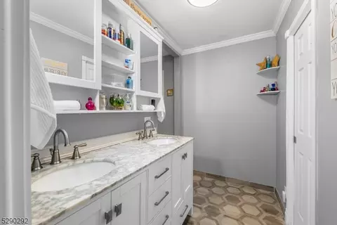 307 Daniel St, Dover, NJ 07801 photo 16