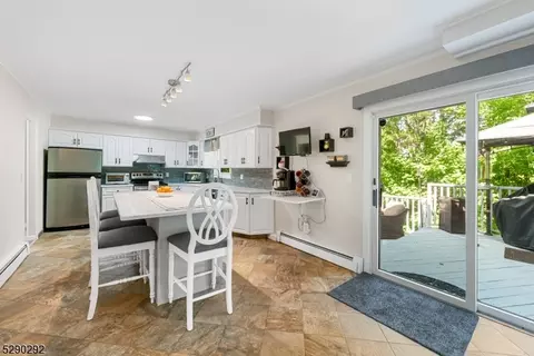 307 Daniel St, Dover, NJ 07801 photo 6