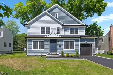 20 Lexington Dr, Livingston, NJ 07039