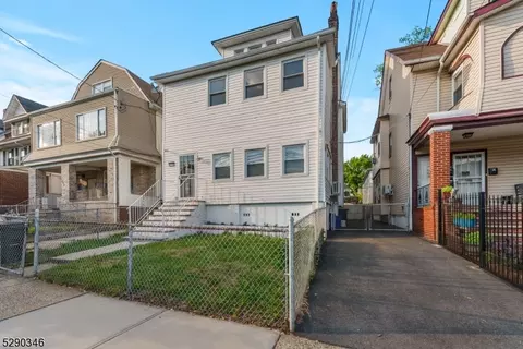 133 Lehigh Ave, Newark, NJ 07112