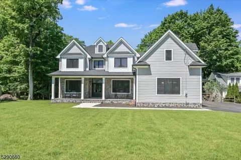 130 Mallinson St, Allendale, NJ 07401