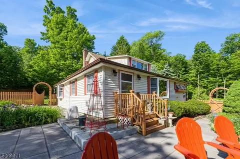 20 Milton Rd, Sparta, NJ 07871