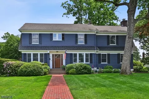 131 Eaglecroft Rd, Westfield, NJ 07090
