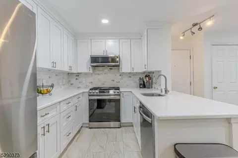3309 Appleton Way, Whippany, NJ 07981 photo 9