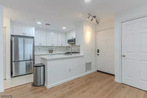3309 Appleton Way, Whippany, NJ 07981 photo 8