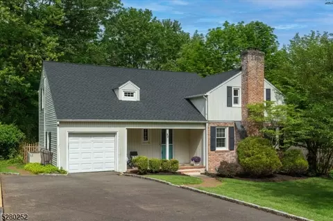 58 Twin Falls Rd, Berkeley Heights, NJ 07922