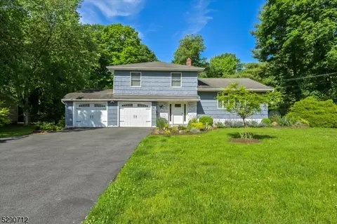 91 Kiwanis Dr, Wayne, NJ 07470