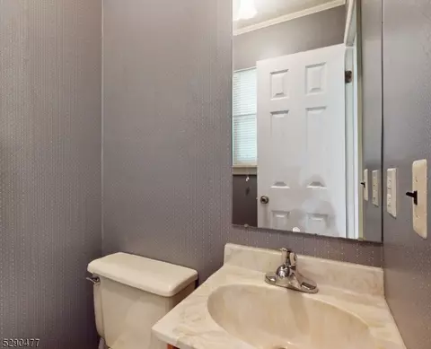 1108 Wetherburn Ct, Flemington, NJ 08822 photo 18