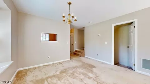 1108 Wetherburn Ct, Flemington, NJ 08822 photo 13