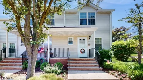1108 Wetherburn Ct, Flemington, NJ 08822