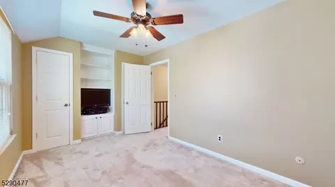 1108 Wetherburn Ct, Flemington, NJ 08822 photo 23