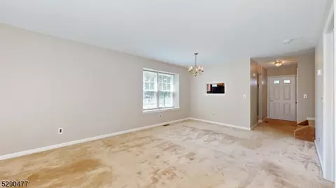 1108 Wetherburn Ct, Flemington, NJ 08822 photo 14