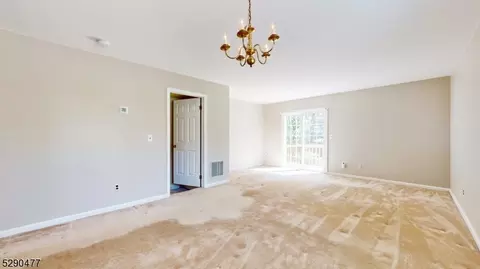 1108 Wetherburn Ct, Flemington, NJ 08822 photo 11