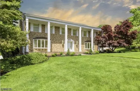 9 Westview Ct, Cedar Grove, NJ 07009