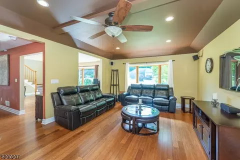 48 Christopher St, Dover, NJ 07801 photo 2